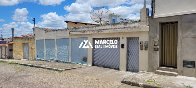 Casa com 6 Quartos à Venda, 230 m² em Recreio - Vitória Da Conquista