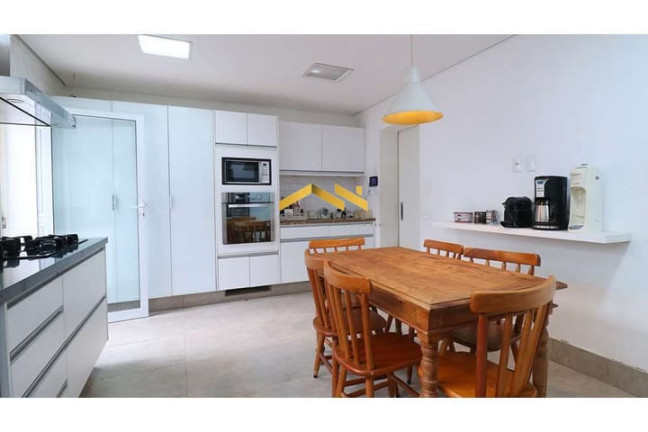 Imagem Casa com 4 Quartos à Venda, 350 m² em Vila Madalena - São Paulo Imagem Casa com 4 Quartos à Venda, 350 m² em Vila Madalena - São Paulo