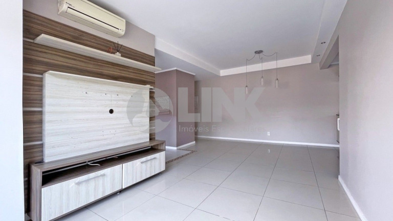 Imagem Apartamento com 3 Quartos à Venda, 83 m² em Passo Da Areia - Porto Alegre Imagem Apartamento com 3 Quartos à Venda, 83 m² em Passo Da Areia - Porto Alegre