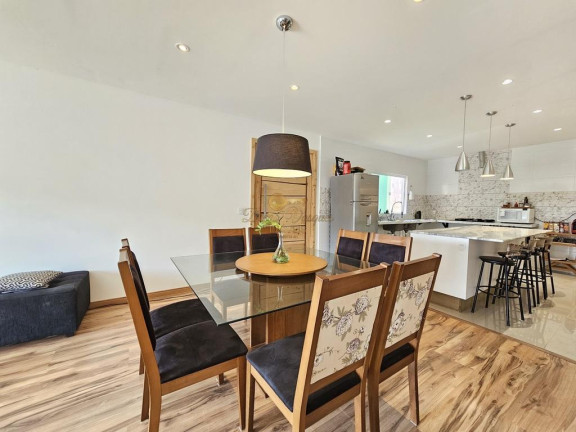 Imagem Casa com 2 Quartos à Venda, 150 m² em Várzea - Teresópolis