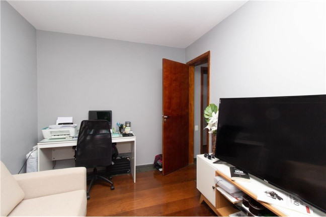 Imagem Apartamento com 3 Quartos à Venda, 143 m² em Moema - São Paulo