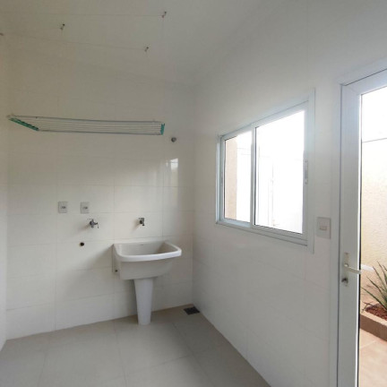 Imagem Casa com 3 Quartos à Venda, 290 m² em Condomínio Residencial Decolores - Birigui