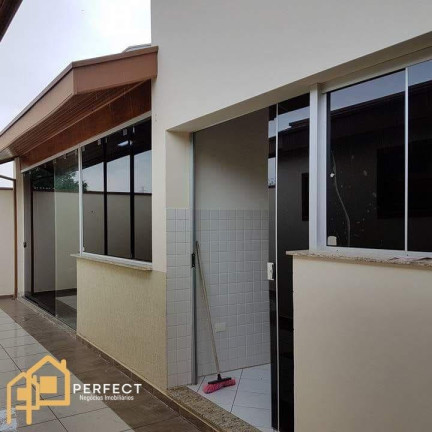 Imagem Casa com 4 Quartos para Alugar, 200 m² em Independência - Taubaté