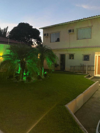 Imagem Casa com 5 Quartos à Venda, 350 m² em Parque Hotel - Araruama Imagem Casa com 5 Quartos à Venda, 350 m² em Parque Hotel - Araruama