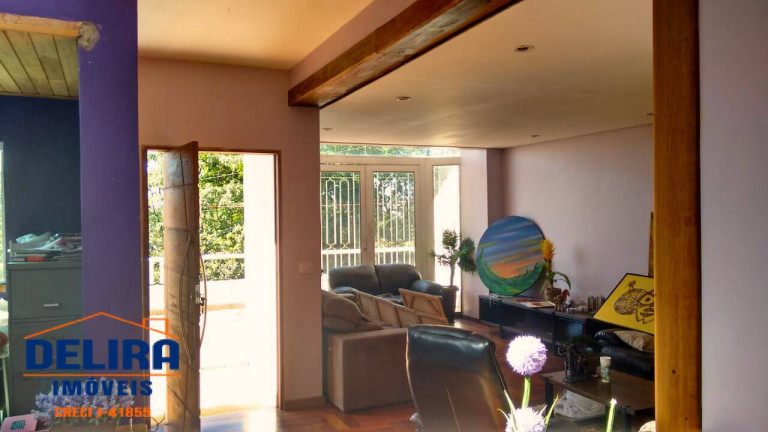 Imagem Casa com 4 Quartos à Venda, 360 m² em Samambaia - Mairiporã Imagem Casa com 4 Quartos à Venda, 360 m² em Samambaia - Mairiporã