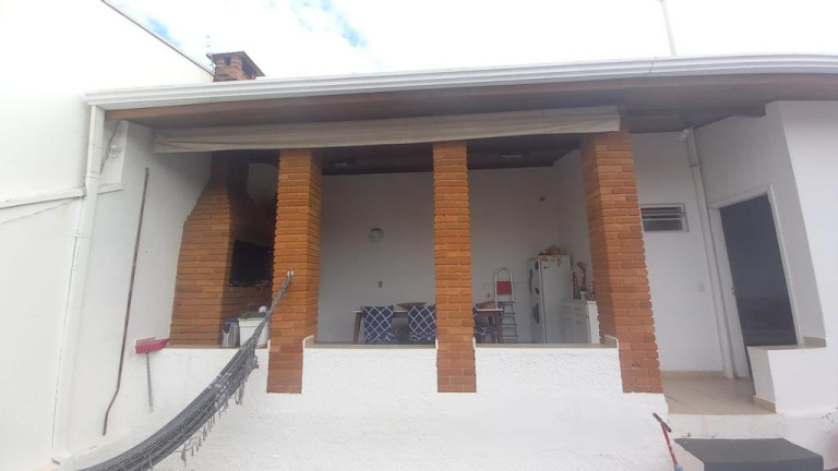 Imagem Casa com 4 Quartos à Venda, 190 m² em Jardim Nova Europa - Campinas Imagem Casa com 4 Quartos à Venda, 190 m² em Jardim Nova Europa - Campinas