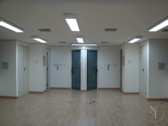 Sala Comercial à Venda, 128 m² em Bela Vista - São Paulo
