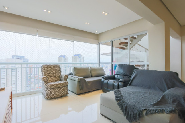 Imagem Imóvel com 3 Quartos à Venda, 232 m² em Vila Gumercindo - São Paulo