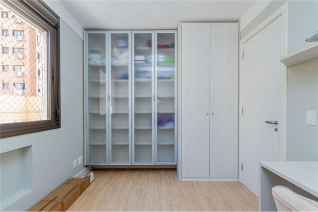 Imagem Apartamento com 3 Quartos à Venda, 131 m² em Menino Deus - Porto Alegre