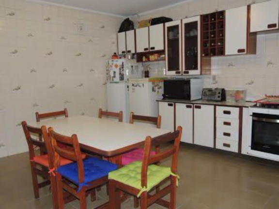 Imagem Sobrado com 13 Quartos à Venda, 180 m² em Vila Palmeiras - São Paulo