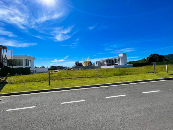 Imagem Terreno à Venda, 360 m² em Centro - Porto Belo Imagem Terreno à Venda, 360 m² em Centro - Porto Belo