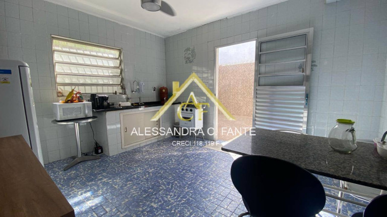 Imagem Casa com 3 Quartos à Venda, 264 m² em Bal. Itaóca - Mongaguá