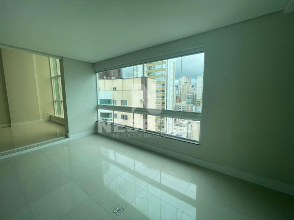 Imagem Apartamento à Venda, 196 m² em Meia Praia - Itapema Imagem Apartamento à Venda, 196 m² em Meia Praia - Itapema