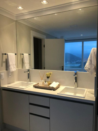 Imagem Apartamento com 4 Quartos à Venda, em Centro - Balneário Camboriú Imagem Apartamento com 4 Quartos à Venda, em Centro - Balneário Camboriú