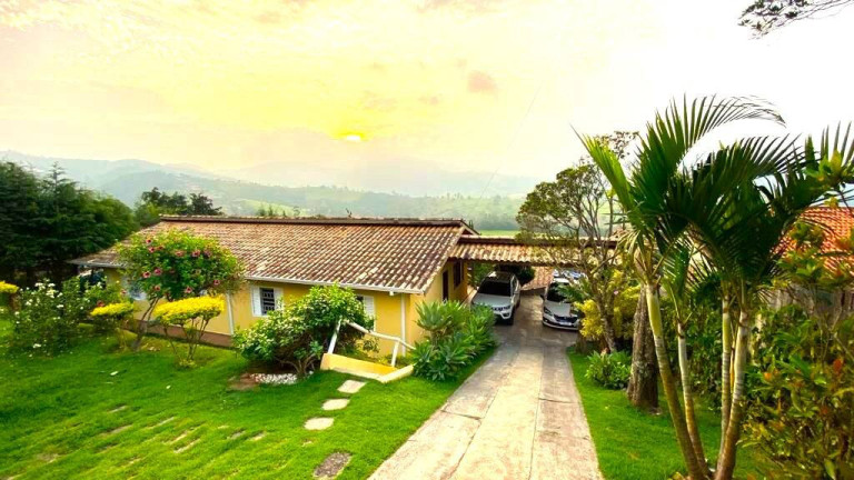 Imagem Chácara com 4 Quartos à Venda, 2.478 m² em Alpes D Ouro - Bom Jesus Dos Perdões Imagem Chácara com 4 Quartos à Venda, 2.478 m² em Alpes D Ouro - Bom Jesus Dos Perdões