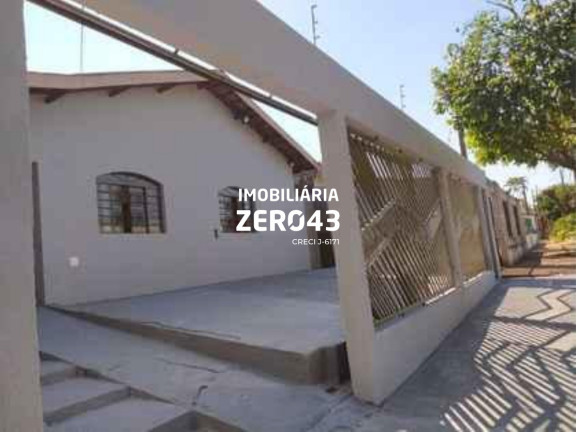 Casa com 3 Quartos à Venda, 125 m² em Santa Mônica - Londrina