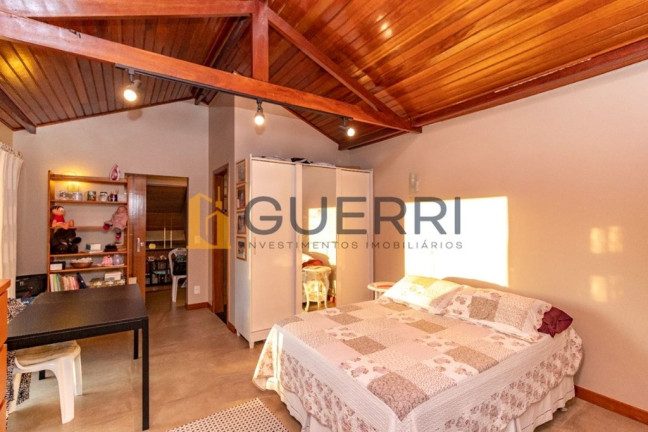 Imagem Casa com 5 Quartos à Venda, 2.072 m² em Park Way - Brasília Imagem Casa com 5 Quartos à Venda, 2.072 m² em Park Way - Brasília