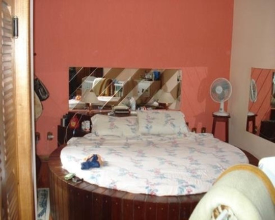 Imagem Casa com 4 Quartos à Venda, 305 m² em Jardim Planalto - Porto Alegre