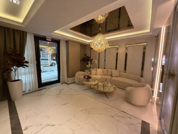 Apartamento com 3 Quartos para Alugar, 130 m² em Meia Praia - Itapema