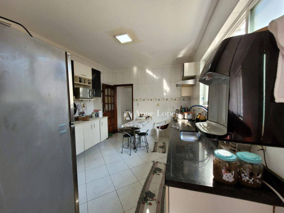 Imagem Casa com 4 Quartos à Venda, 200 m² em Marapé - Santos Imagem Casa com 4 Quartos à Venda, 200 m² em Marapé - Santos