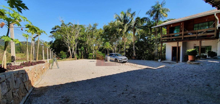 Imagem Casa com 3 Quartos à Venda, 250 m² em Quilometro 12 - Itajaí Imagem Casa com 3 Quartos à Venda, 250 m² em Quilometro 12 - Itajaí