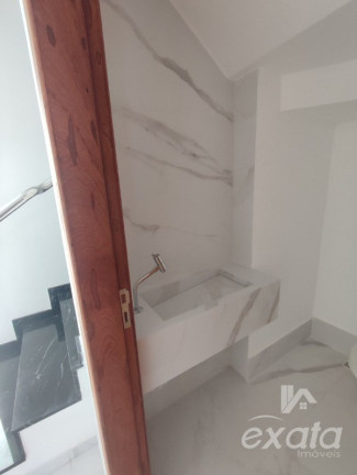 Imagem Sobrado com 3 Quartos à Venda, 132 m² em Colina De Laranjeiras - Serra