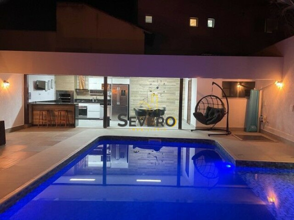 Casa com 3 Quartos à Venda, 340 m² em Camboinhas - Niterói