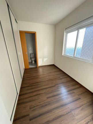 Imagem Apartamento com 3 Quartos à Venda, 136 m² em Centro - Cascavel