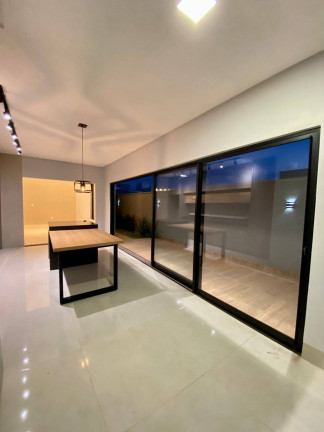 Imagem Sobrado com 3 Quartos à Venda, 312 m² em Residencial Parqville Jacarandá - Aparecida De Goiânia