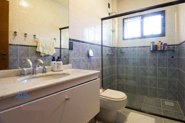 Imagem Casa com 5 Quartos à Venda, 324 m² em Itacorubi - Florianópolis Imagem Casa com 5 Quartos à Venda, 324 m² em Itacorubi - Florianópolis