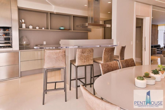 Imagem Apartamento com 4 Quartos à Venda, 257 m² em Centro - Balneário Camboriú Imagem Apartamento com 4 Quartos à Venda, 257 m² em Centro - Balneário Camboriú