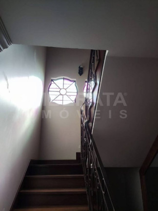 Imagem Casa com 3 Quartos à Venda, 293 m² em Champagnat - Londrina