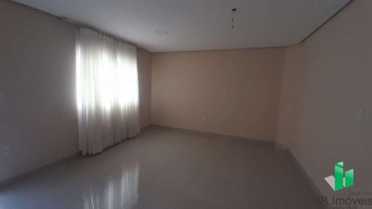 Imagem Casa com 4 Quartos à Venda, 140 m² em Todos Os Santos - Montes Claros
