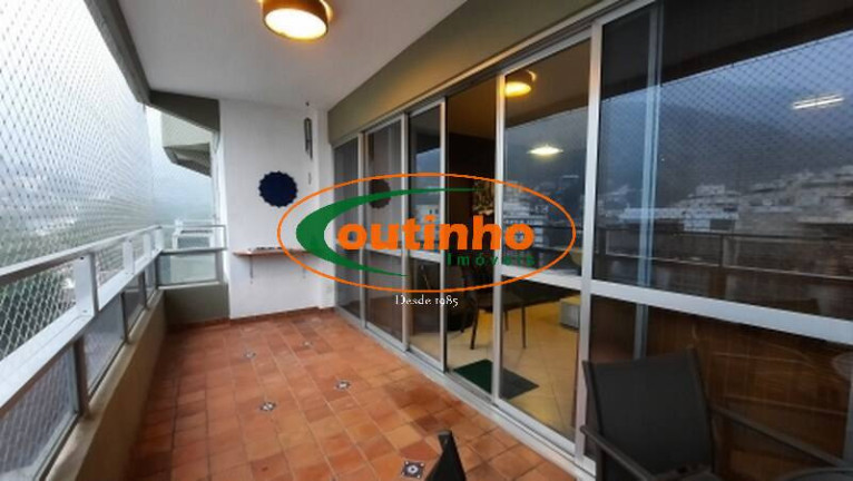 Imagem Apartamento com 4 Quartos à Venda, 171 m² em Tijuca - Rio De Janeiro Imagem Apartamento com 4 Quartos à Venda, 171 m² em Tijuca - Rio De Janeiro