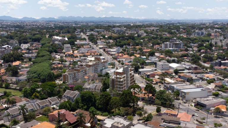 Imagem Apartamento com 3 Quartos à Venda, 152 m² em Hugo Lange - Curitiba