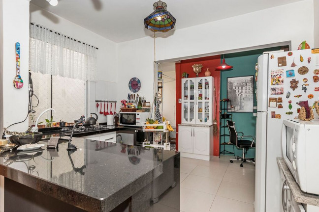Imagem Apartamento com 2 Quartos à Venda, 71 m² em Santa Cecília - Porto Alegre