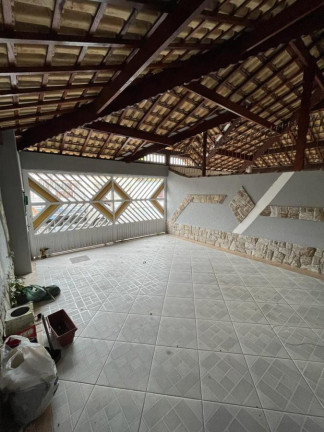 Imagem Casa com 3 Quartos à Venda, 123 m² em Maracanã - Praia Grande Imagem Casa com 3 Quartos à Venda, 123 m² em Maracanã - Praia Grande