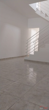 Imagem Sobrado com 3 Quartos à Venda, 142 m² em Parque Arco íris - Taubaté