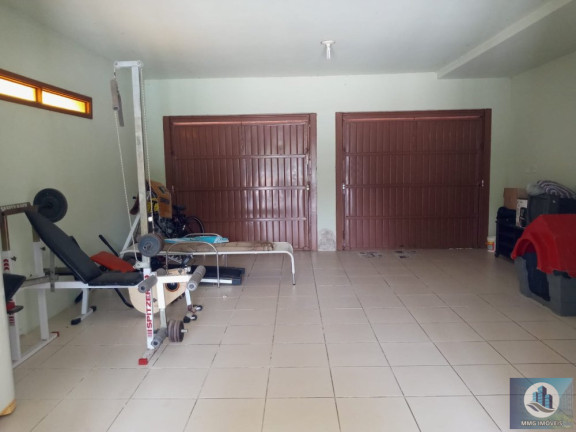 Imagem Sobrado com 3 Quartos à Venda, 336 m² em Laranjal - Pelotas
