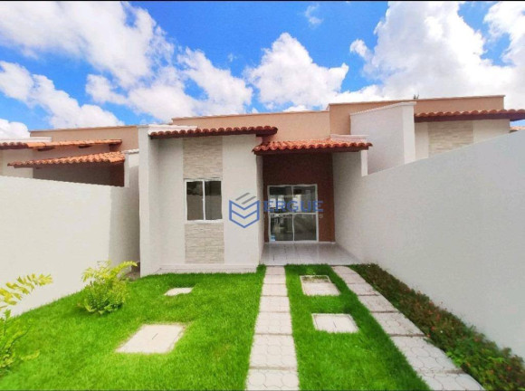 Casa com 3 Quartos à Venda, 75 m² em Mangabeira - Eusébio