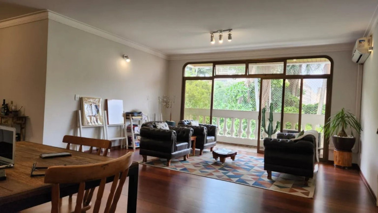 Apartamento com 3 Quartos à Venda, 184 m² em Cambuí - Campinas