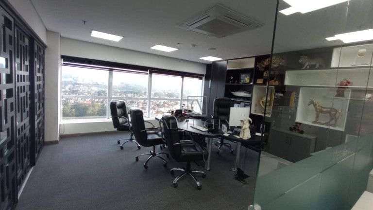 Imagem Sala Comercial à Venda ou Locação, 830 m² em Alphaville Empresarial - Barueri Imagem Sala Comercial à Venda ou Locação, 830 m² em Alphaville Empresarial - Barueri