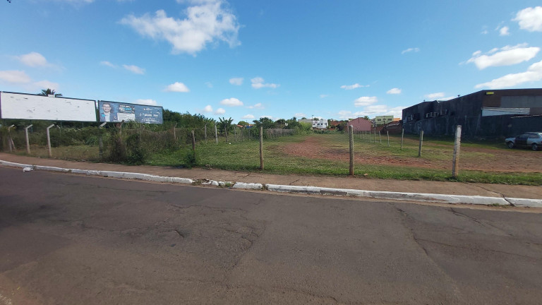 Imagem Terreno à Venda, 1.243 m² em Amambaí - Campo Grande Imagem Terreno à Venda, 1.243 m² em Amambaí - Campo Grande
