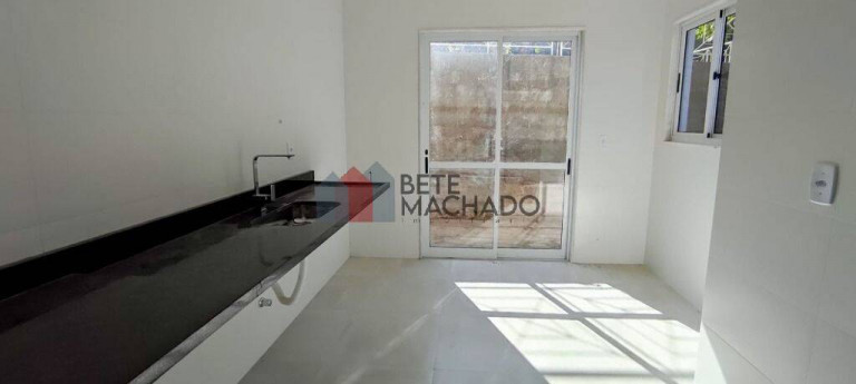 Imagem Casa com 4 Quartos à Venda, 200 m² em Vargem Grande - Teresópolis