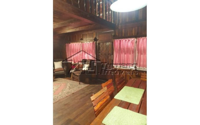 Imagem Imóvel com 3 Quartos à Venda, 180 m² em Capivari - Campos Do Jordão Imagem Imóvel com 3 Quartos à Venda, 180 m² em Capivari - Campos Do Jordão