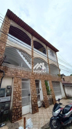 Casa com 4 Quartos à Venda, 750 m² em Ibes - Vila Velha