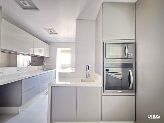 Imagem Apartamento com 3 Quartos à Venda, 119 m² em Estreito - Florianópolis Imagem Apartamento com 3 Quartos à Venda, 119 m² em Estreito - Florianópolis