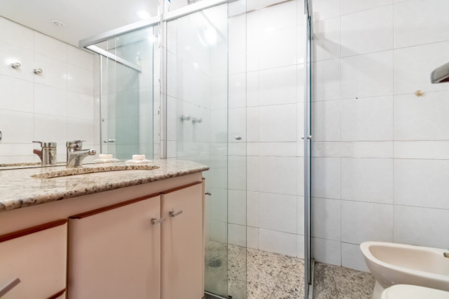 Imagem Apartamento com 3 Quartos à Venda, 245 m² em Vila Suzana - São Paulo