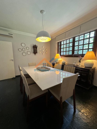 Imagem Casa com 3 Quartos à Venda, 370 m² em Castelo - Ipatinga