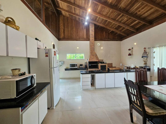Imagem Casa com 3 Quartos à Venda, 210 m² em Balneário Barra Do Sul